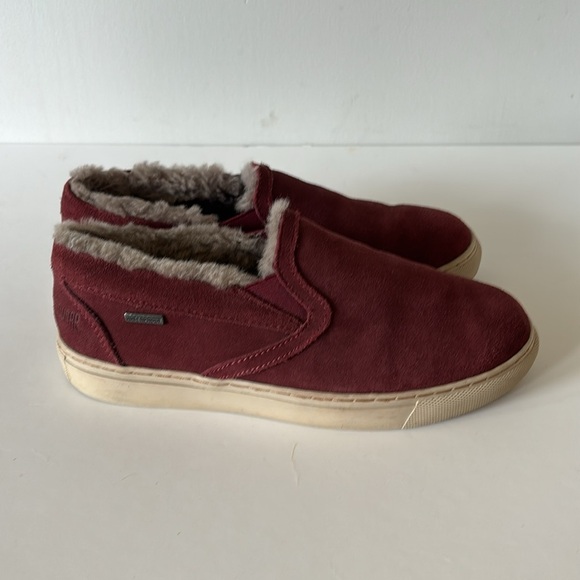 Cougar Women’s 7 Burgundy Slip-On Shoes Cozy Suede Shearling Warm Fall Spring - Picture 6 of 9